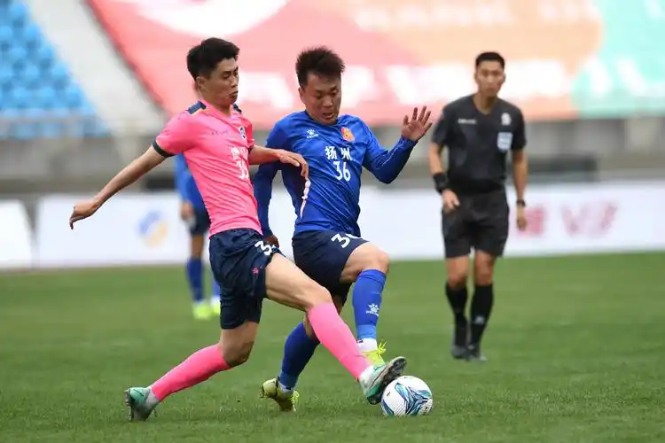 欧冠对决：阿森纳 VS 多特蒙德